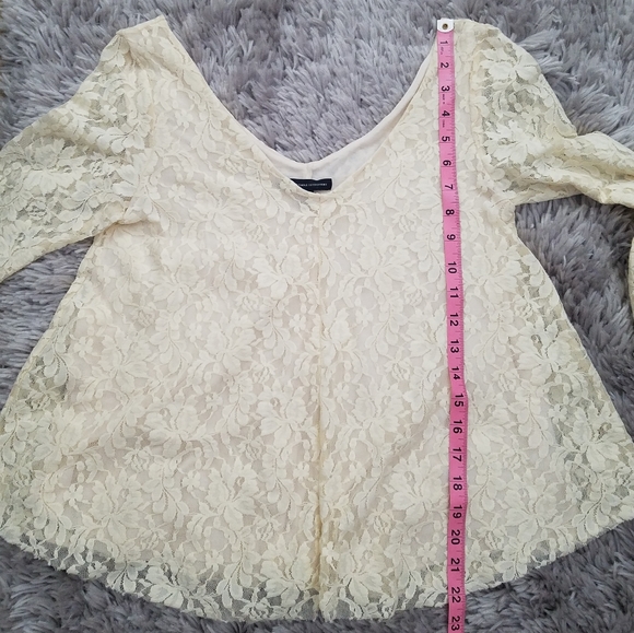 American Eagle Outfitters lace flowy blouse - Picture 6 of 6